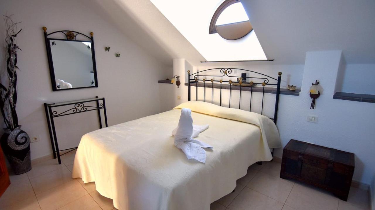 Casa Nicole Parque Santiago 2 Apartment Арона Екстериор снимка